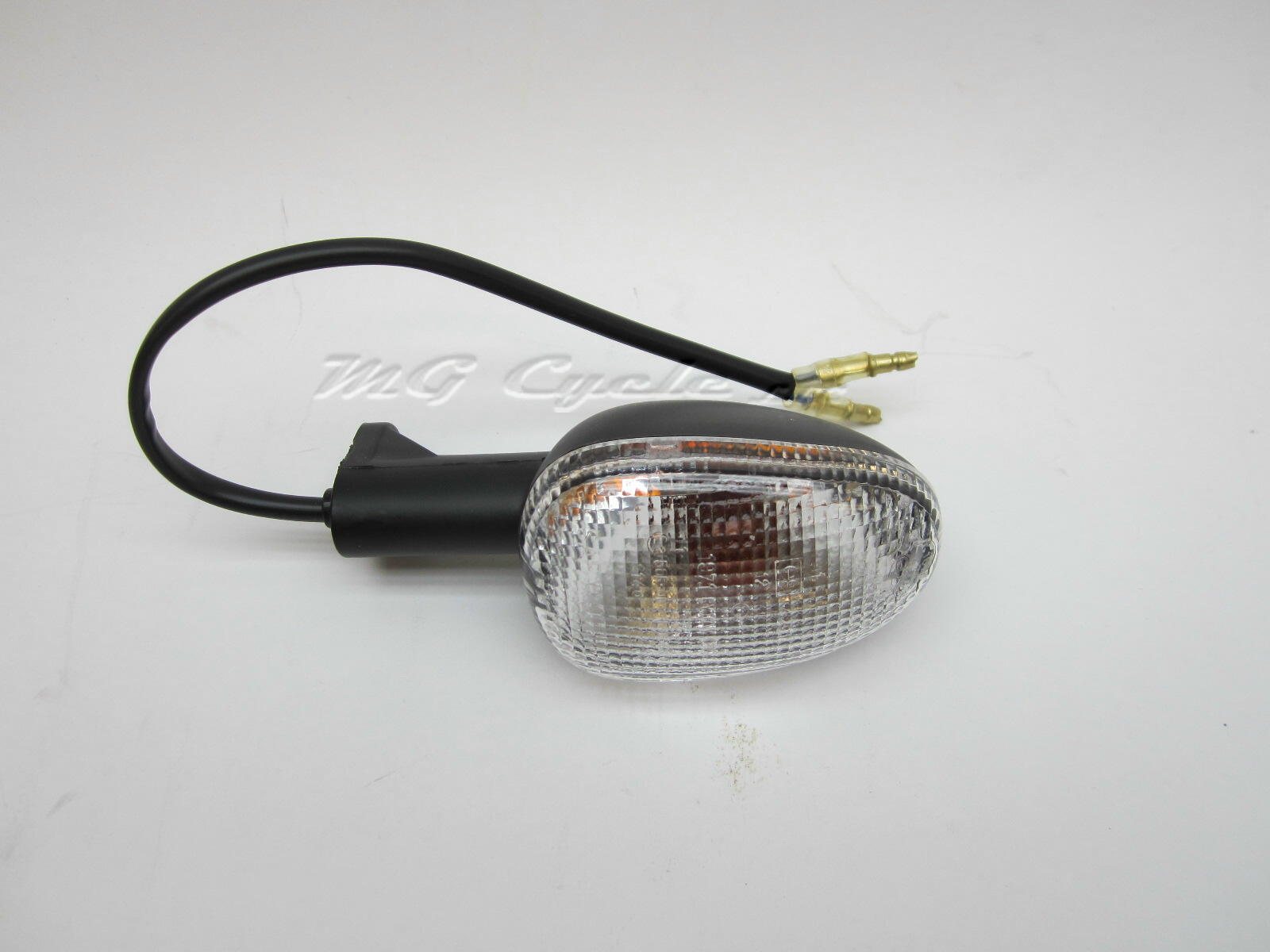 Turn signal complete, V11 clear lens 03-05 front left GU01751680 - Click Image to Close