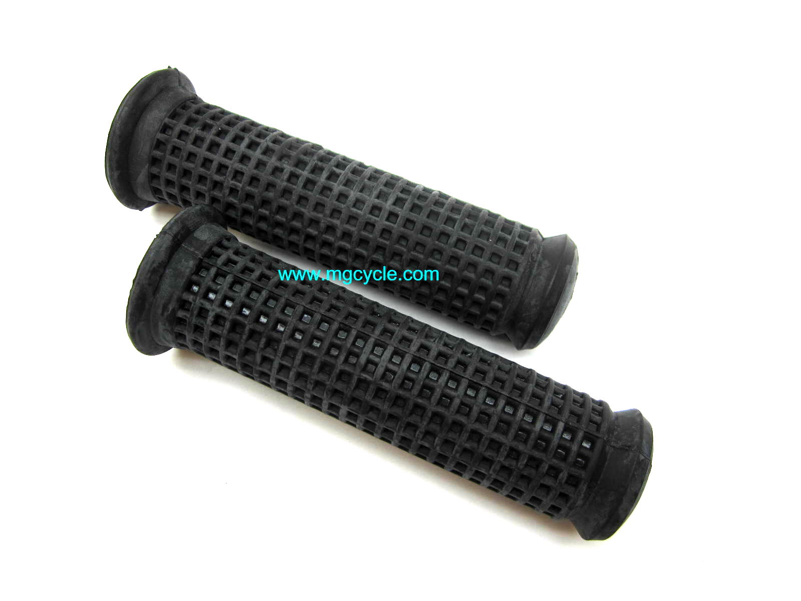 "Waffle" hand grip pair 850T 850T3 V7 Sport SP Convert Cal2 - Click Image to Close