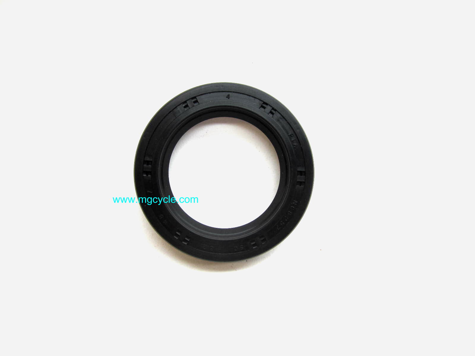 Seal, wheel bearing, V7 Sport V700 Ambassador Eldorado - Click Image to Close