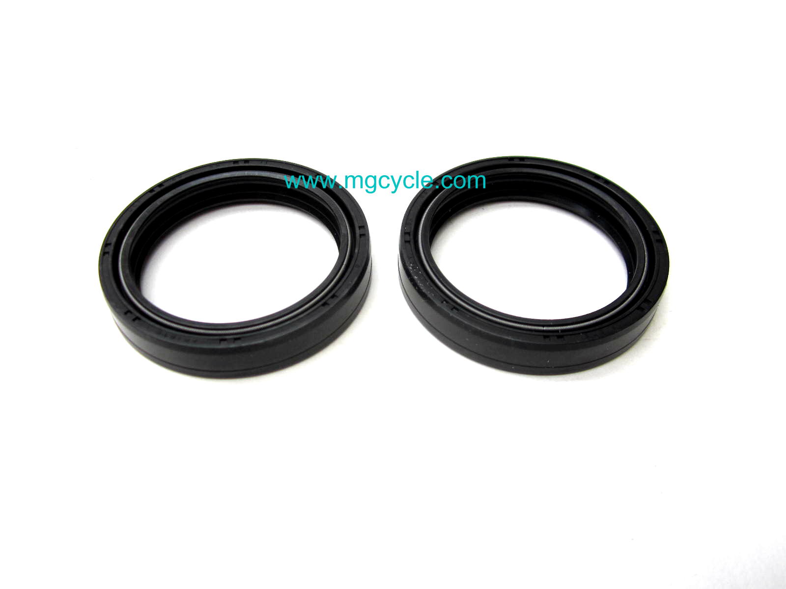 Pair of fork seals Stelvio pre 2011 (not NTX) 50mm Marzocchi