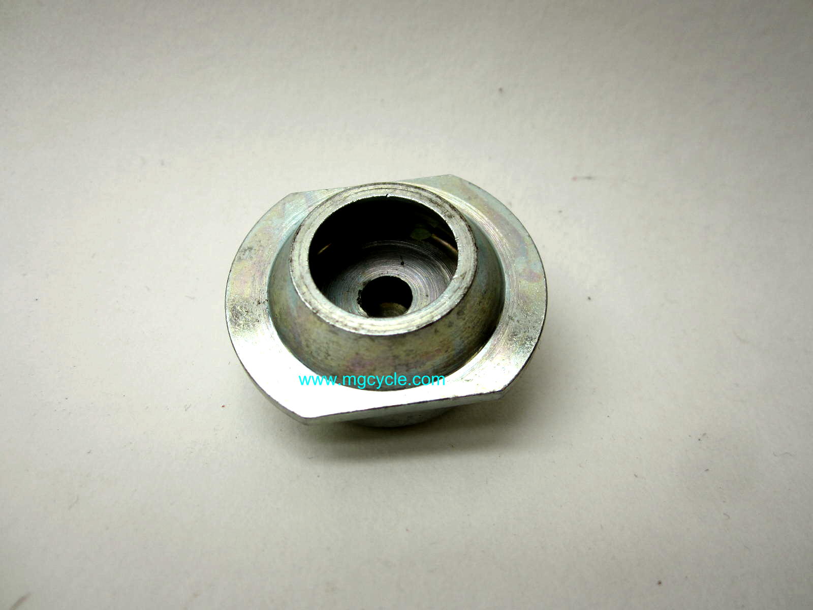 Pressure plate cup, most Big Twin Guzzi 1967 to 2004 GU12082800