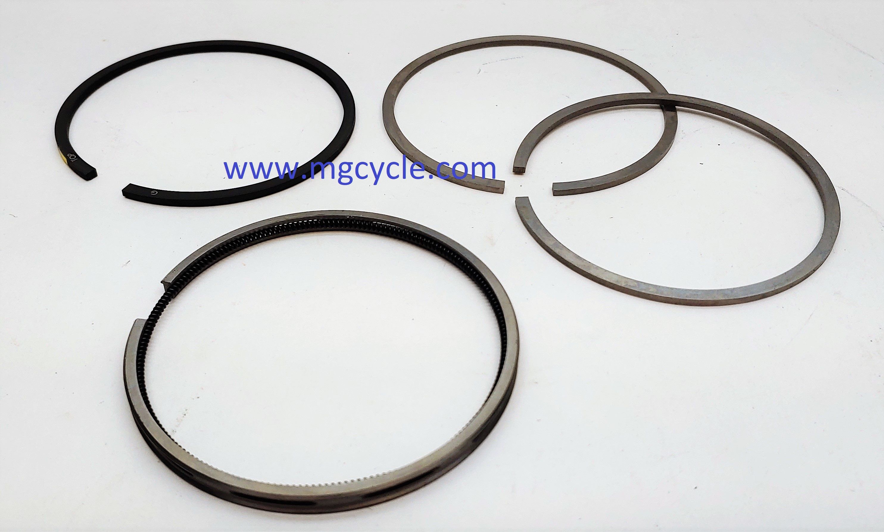 Piston ring set, 4 rings V7 Sport 14060700