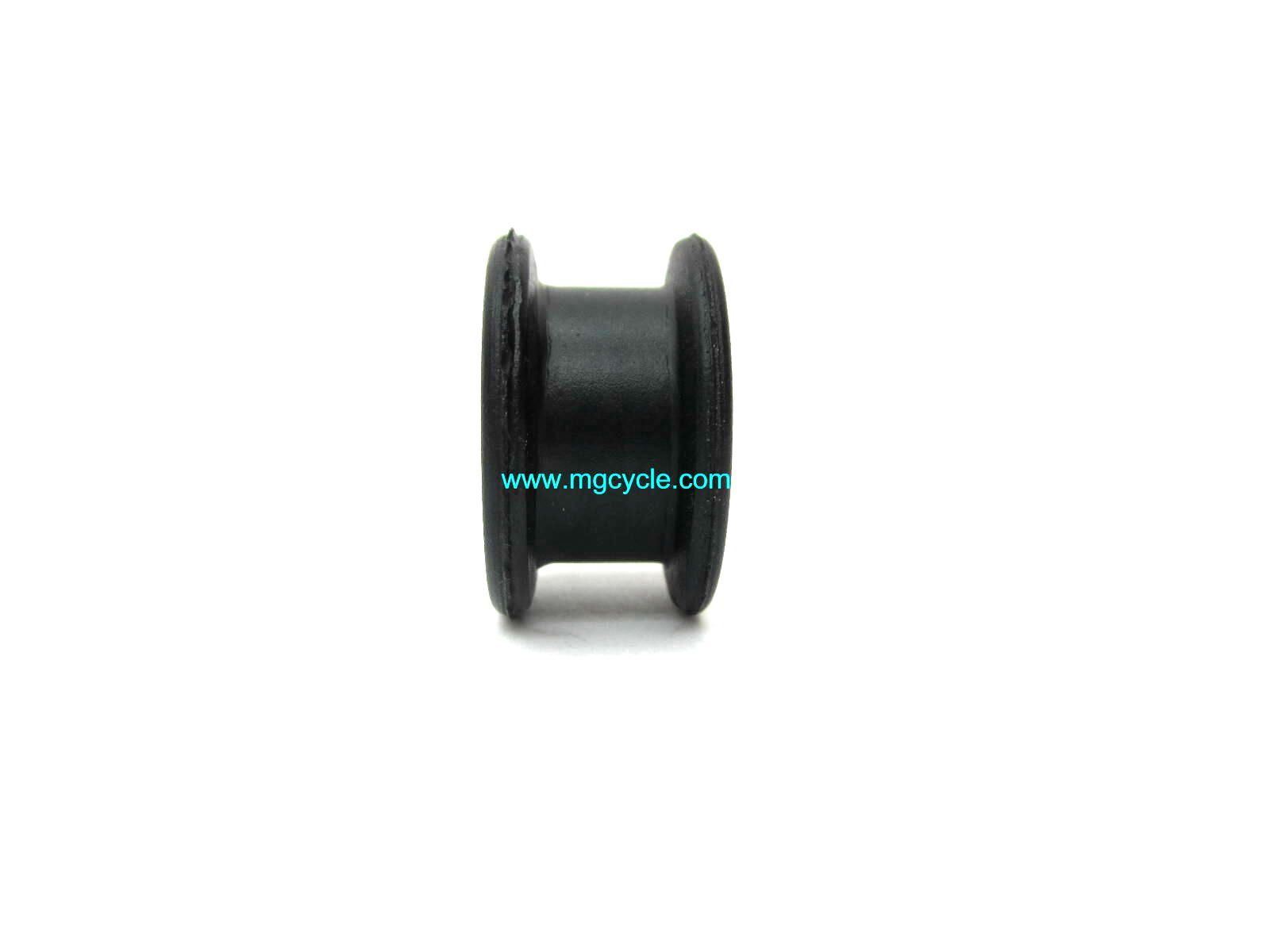 Fuel tank bushing T T3 SP LMans muff hanger V11 Sport GU14103400 - Click Image to Close