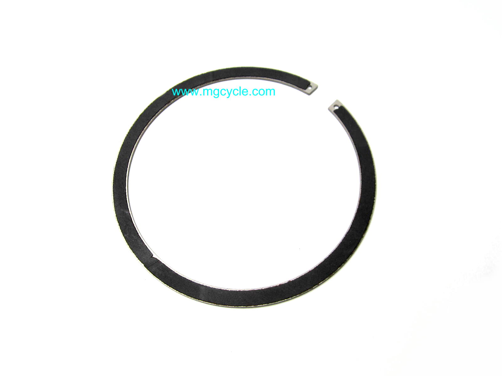 Cush drive plate snap ring with friction lining