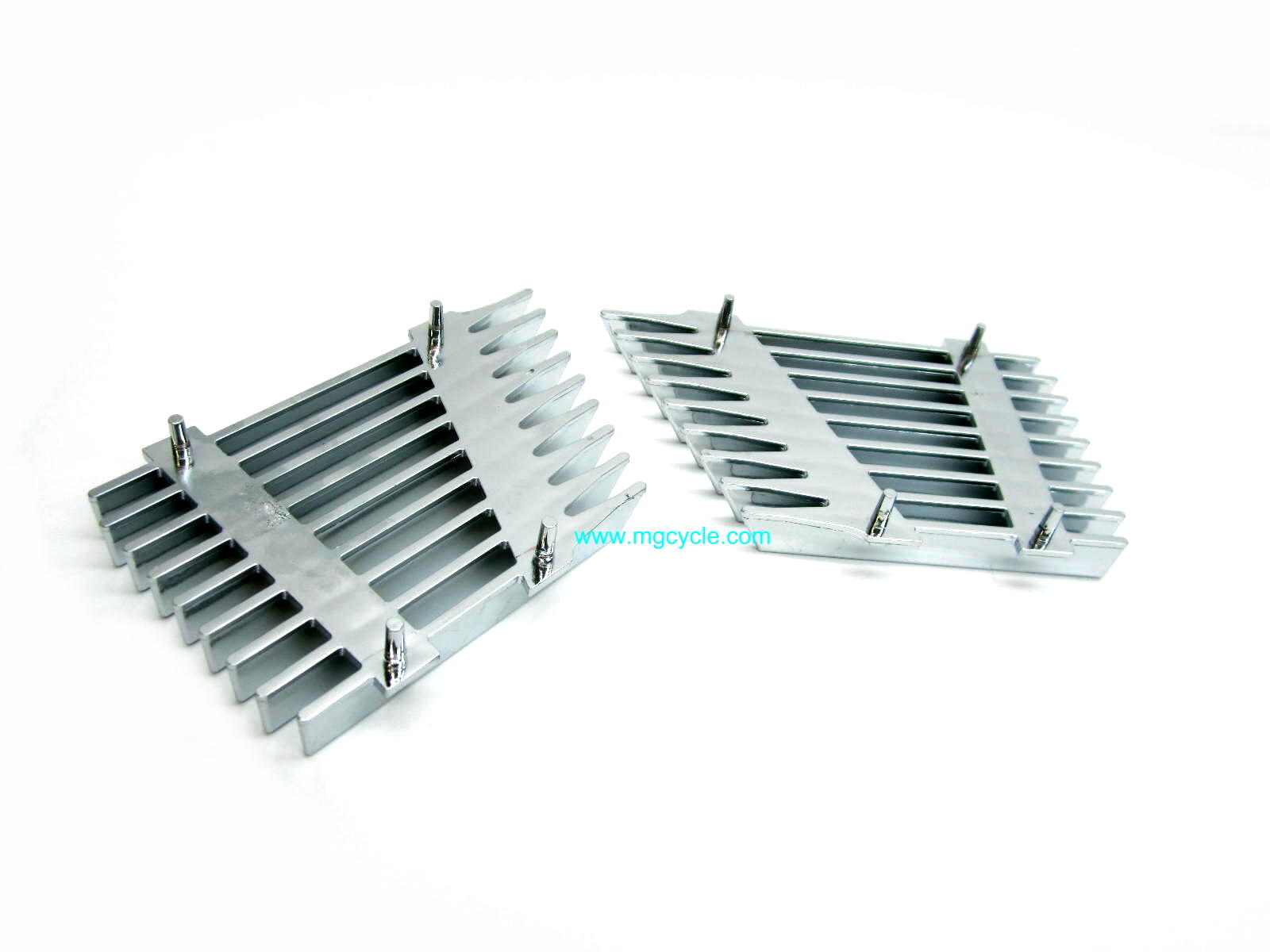 Chrome side cover grill set: Convert 850T3 1000SP V1000 G5