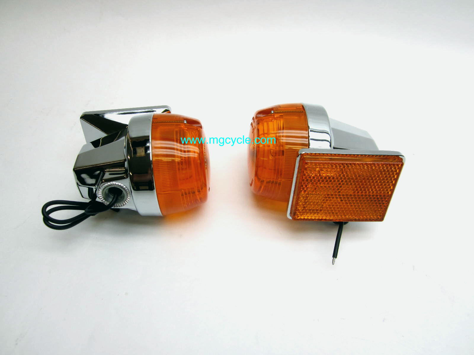 Pair CEV turn signals, amber reflectors, Guzzi, Ducati others - Click Image to Close