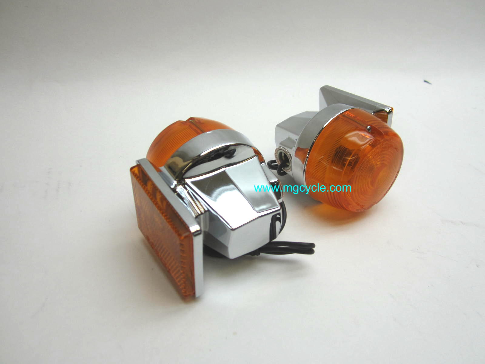 Pair CEV turn signals, amber reflectors, Guzzi, Ducati others - Click Image to Close