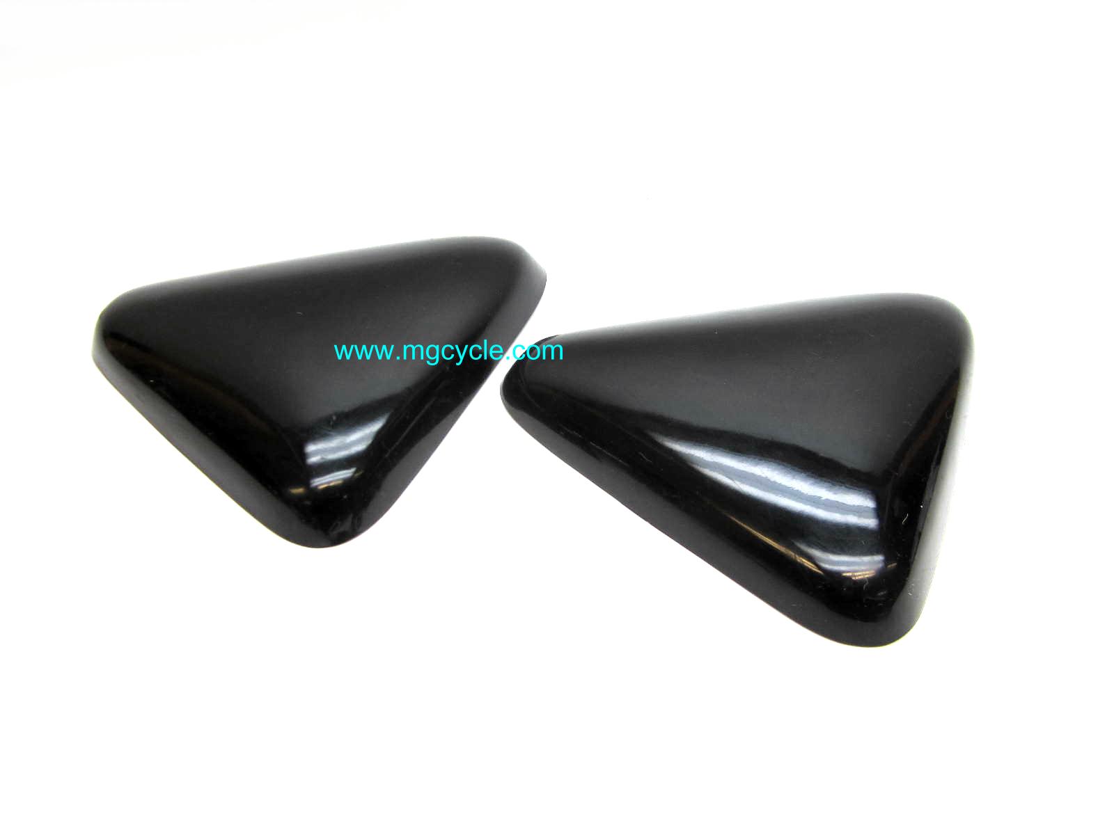 Triangular side cover set