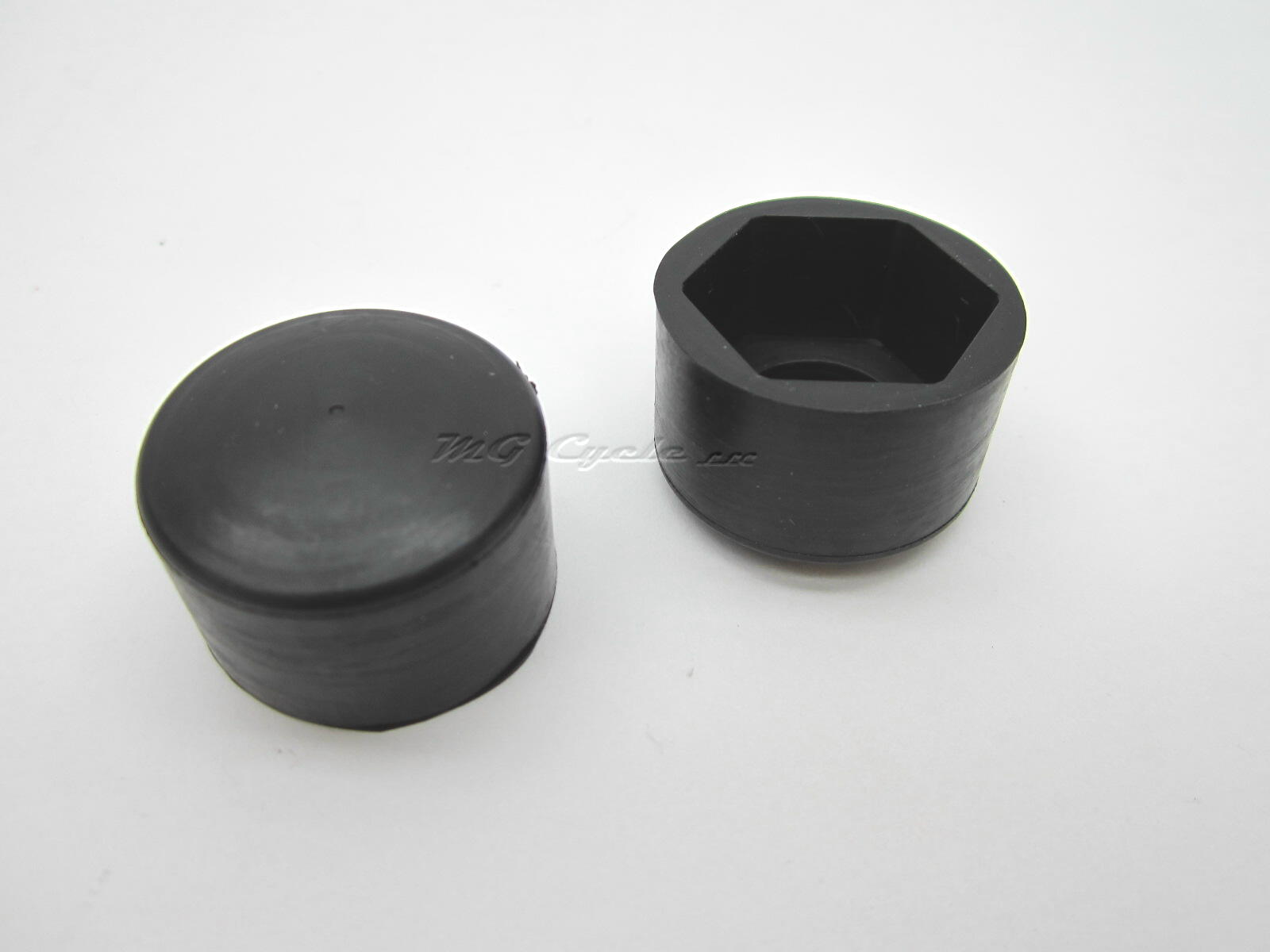 Rubber cover, cap for axle nut SP LeMans 1000S Convert G5 EACH - Click Image to Close