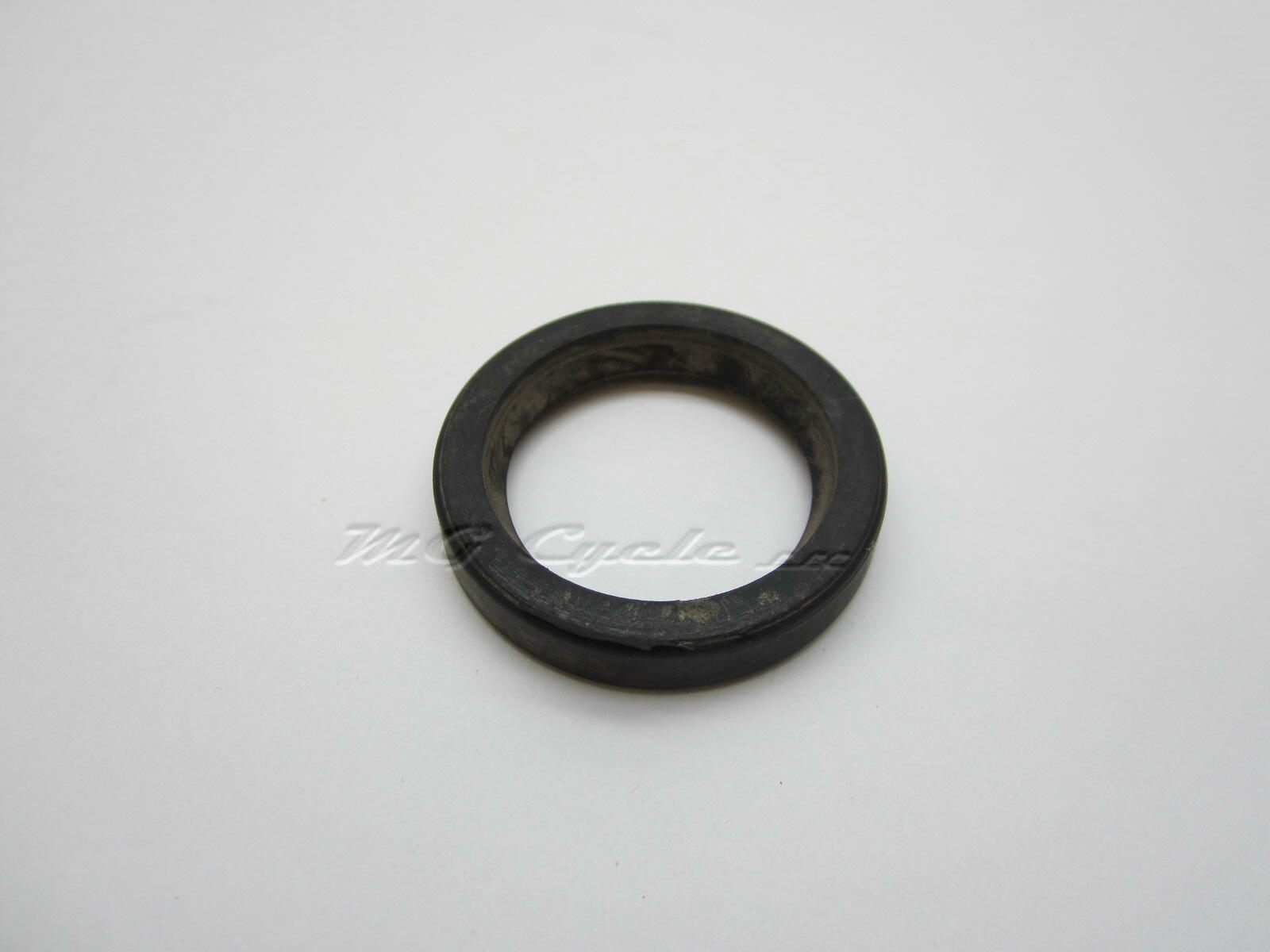 Transmission output seal, V35 V50 V50II, sub for input seal - Click Image to Close