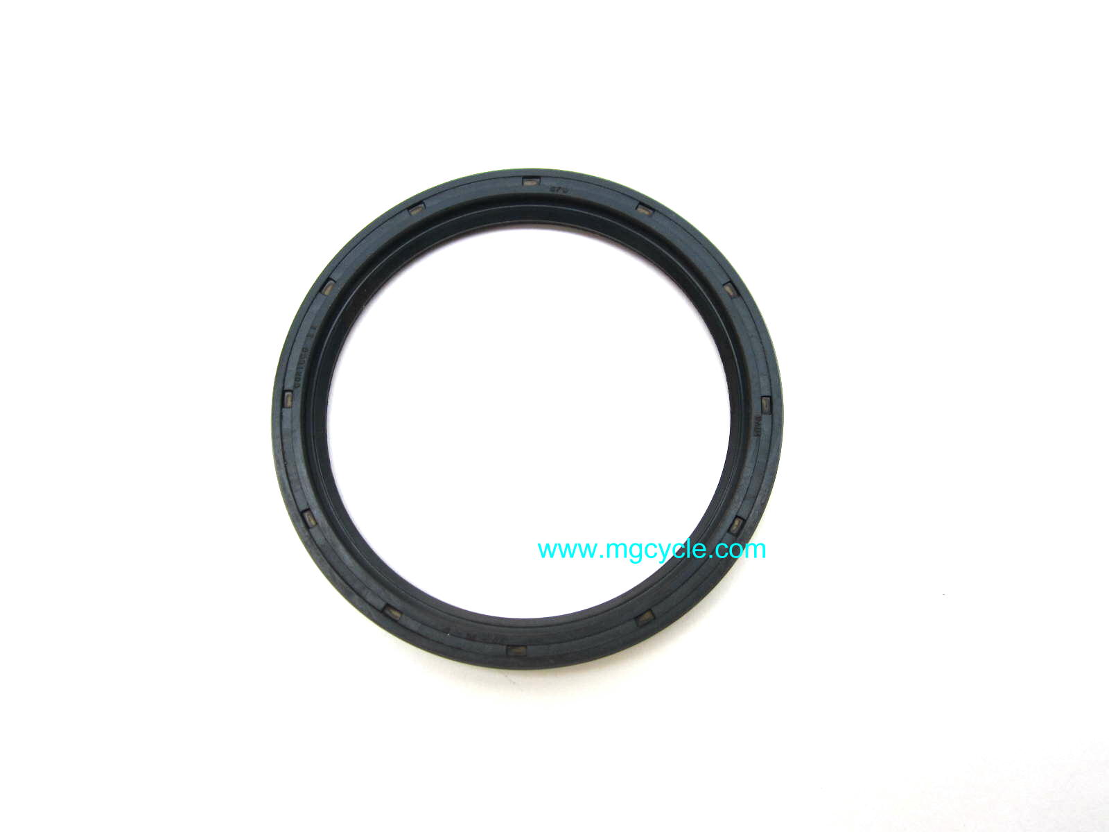 large outer rear drive seal small twins V50 V65, early Breva 750