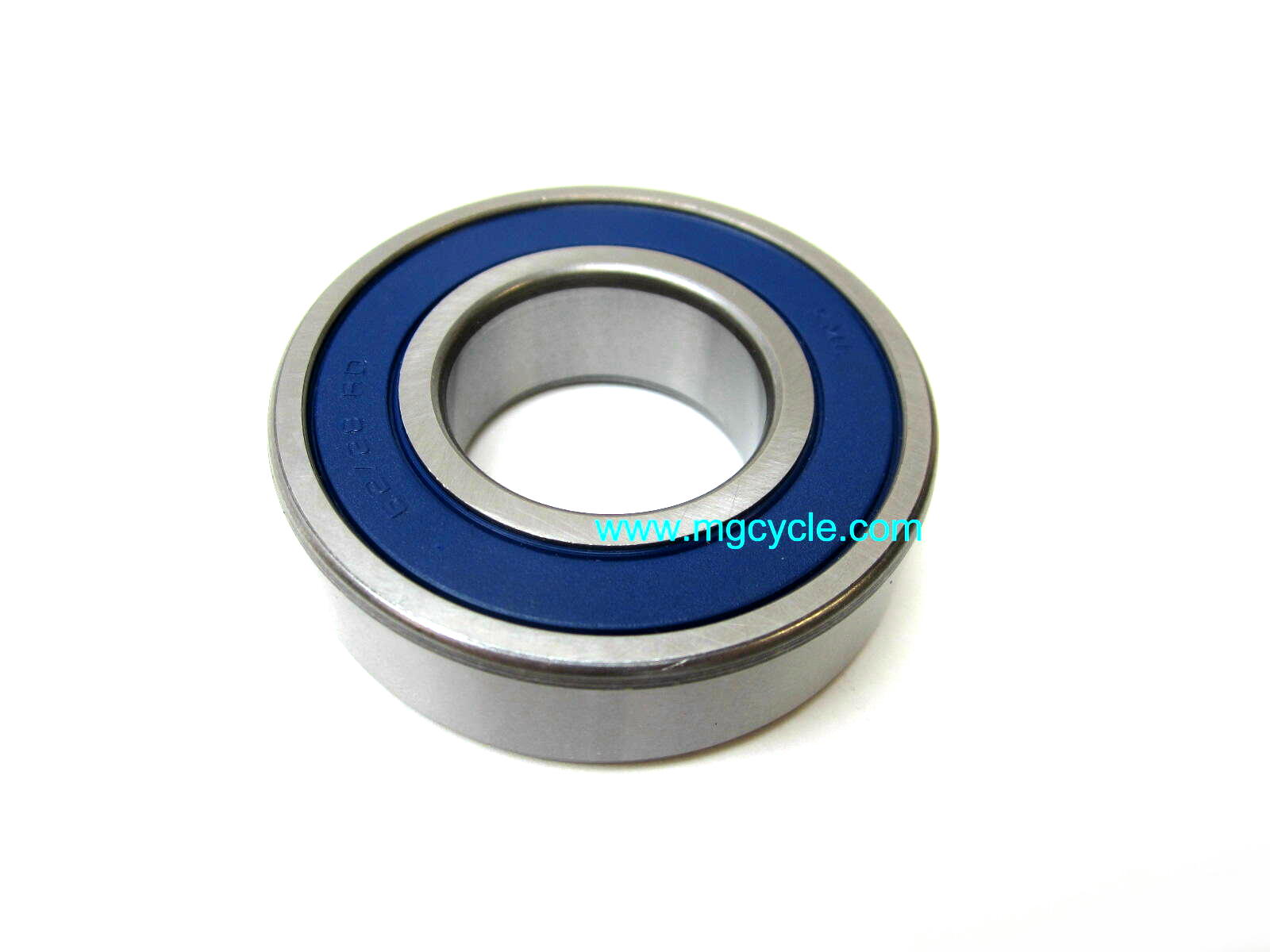 U Joint carrier bearing : V700 Ambassador Eldorado 850T - Click Image to Close