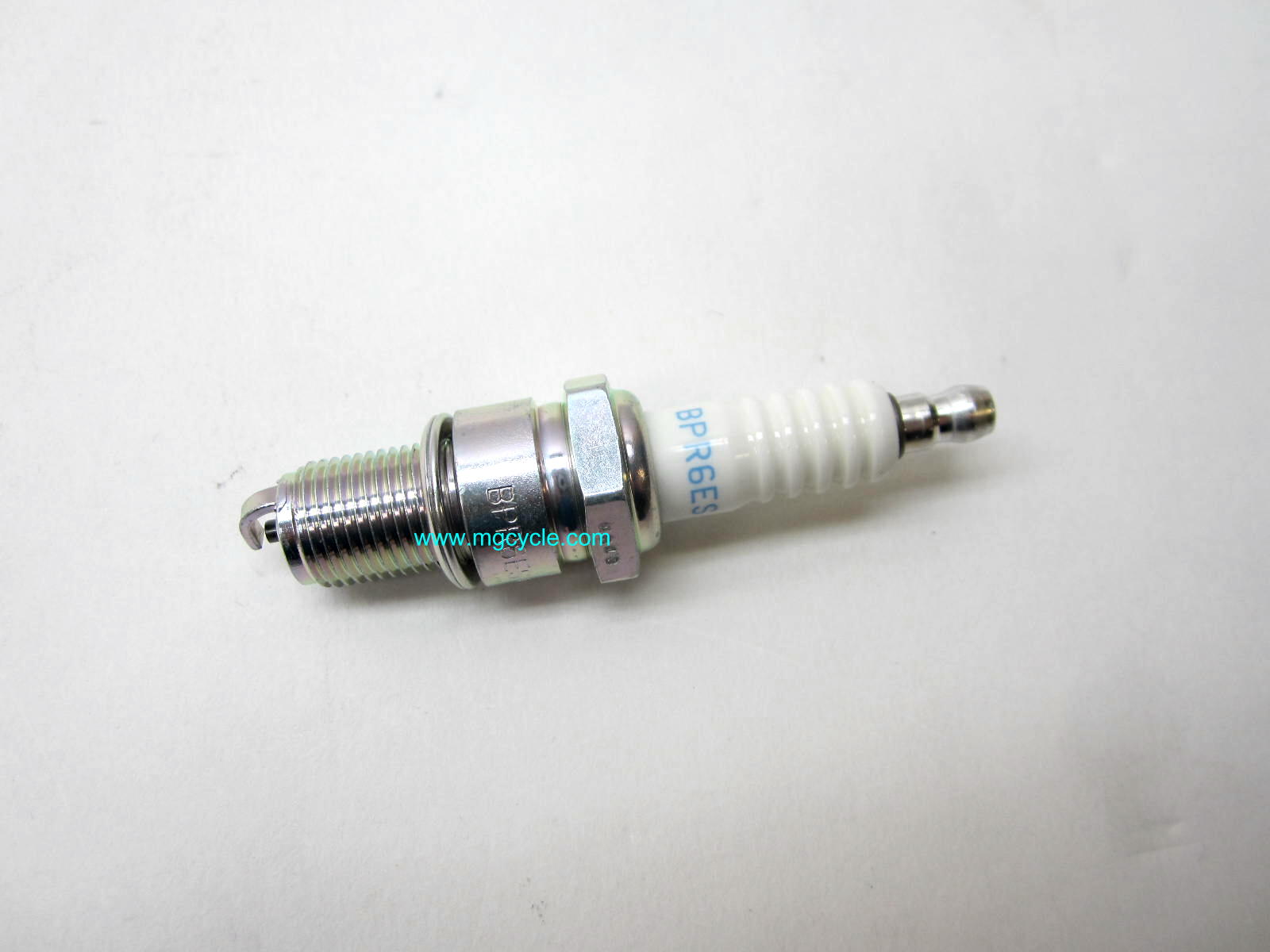 NGK BPR6ES spark plug 1100 Calis V11 Sports Griso Stelvio