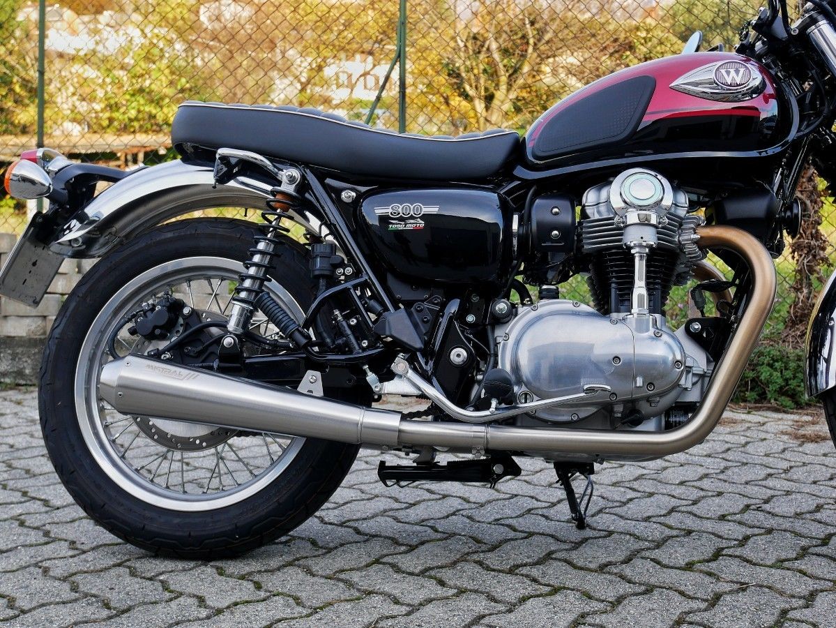 Full Mistral exhaust system (polished NO CAT) for Kawasaki W800 Full Mistral exhaust system (polished NO CAT) for Kawasaki W800