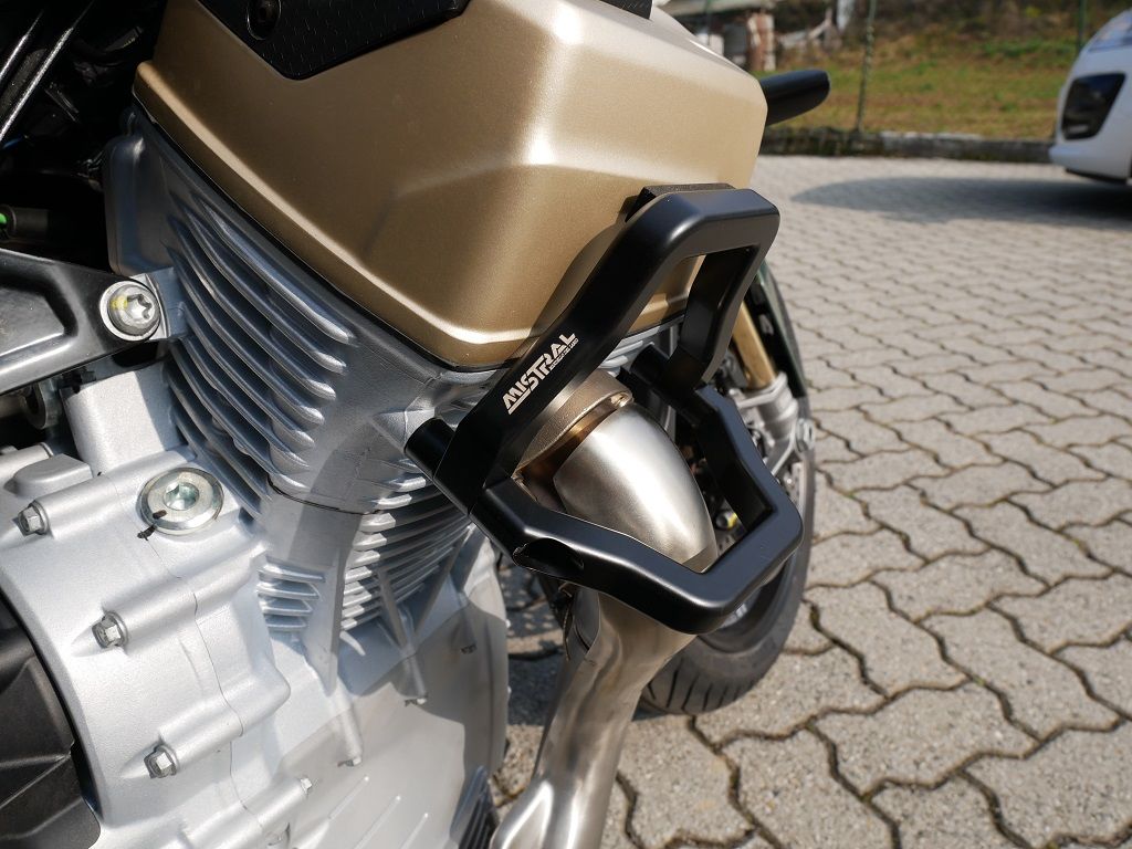 Black engine guard kit for Moto Guzzi V100 Mandello & Stelvio
