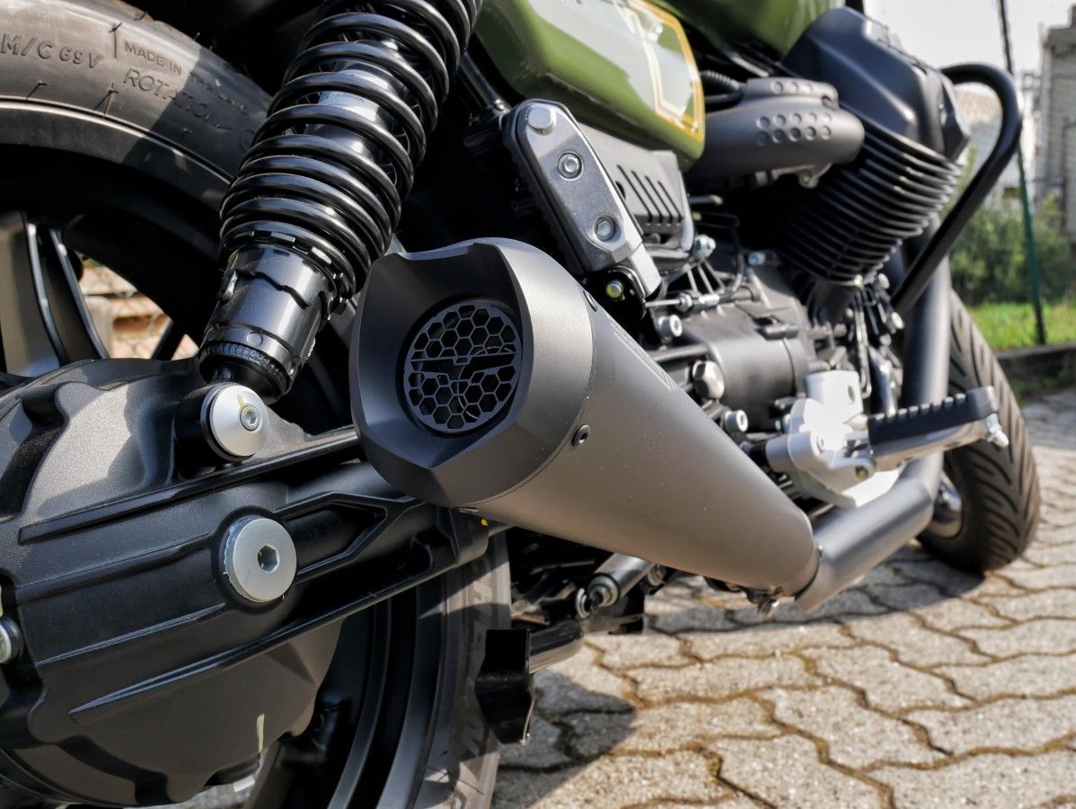 Mistral Short Avion S exhaust for V7 850 Euro 5 (black paint)