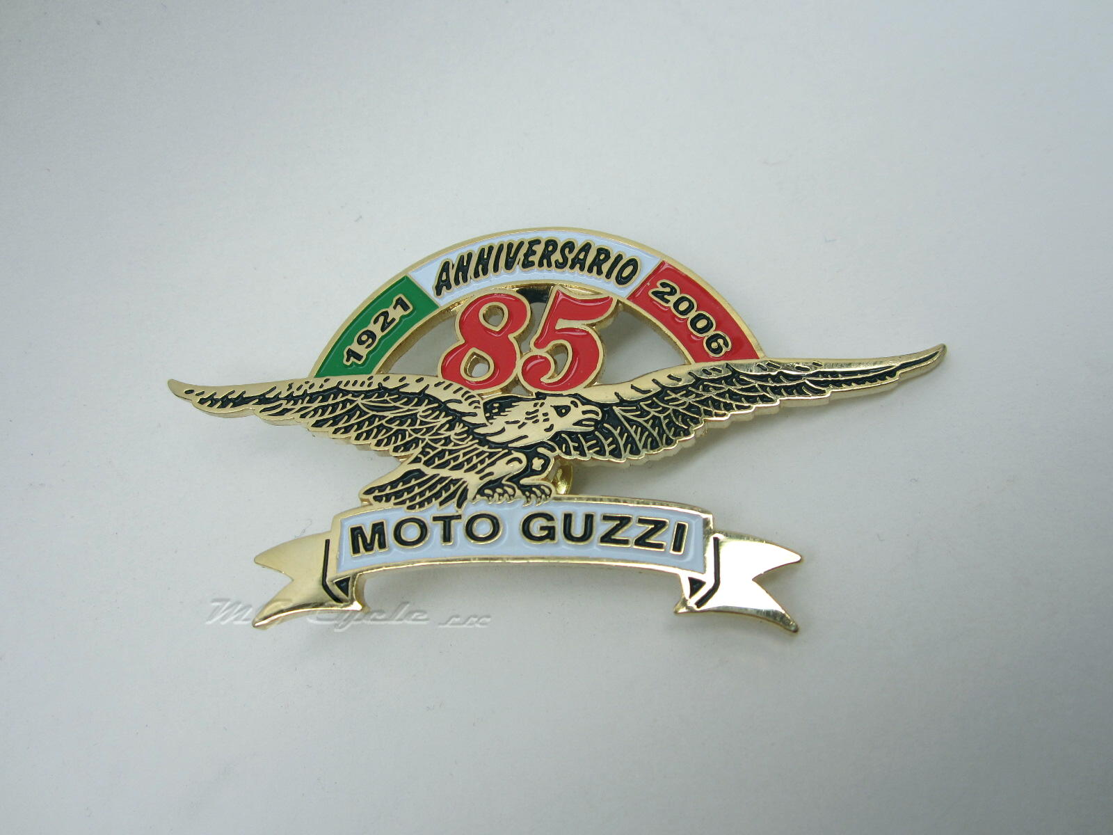 Moto Guzzi 85th Anniversary commemorative pin, 1921 - 2006