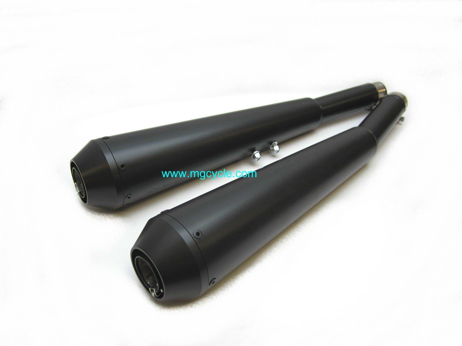 Mistral black paint Slip-On mufflers V7 Cafe