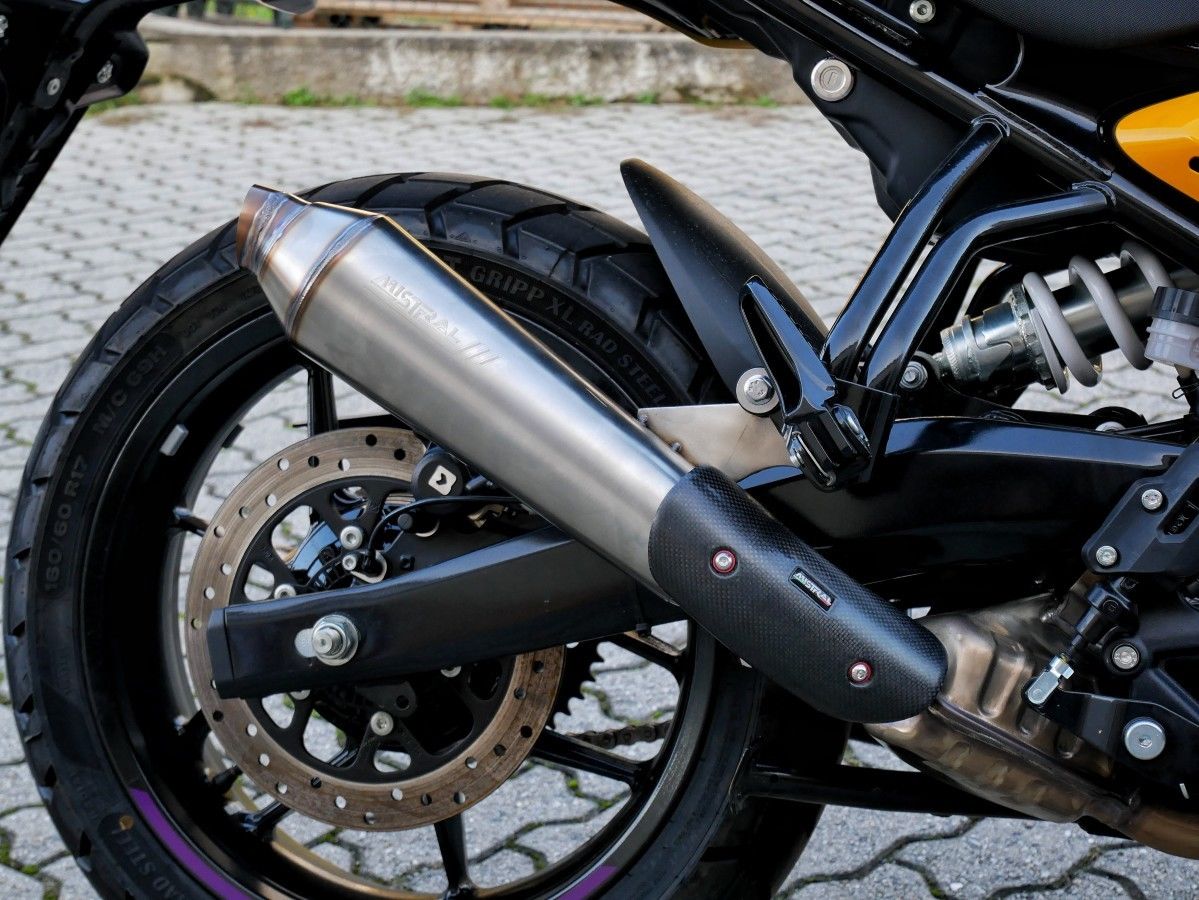 Mistral short, black exhaust for Royal Enfield Guerrilla 450