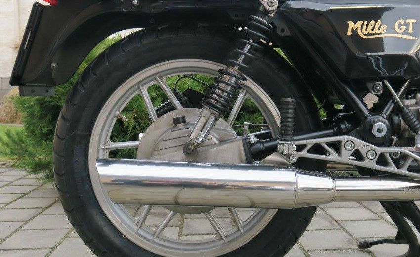 Classic POLISHED Slashcut Exhausts cut facing ground