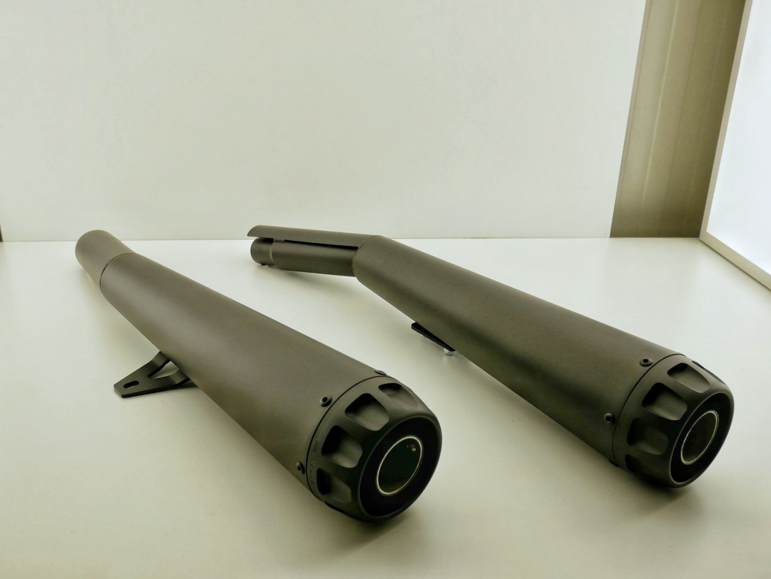 Full black Exclusive stainless steel conical silencer V7 850 E5