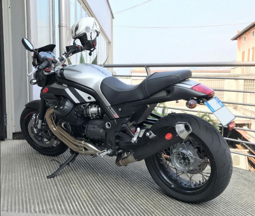 Mistral black stainless slip-on muffler for all Griso